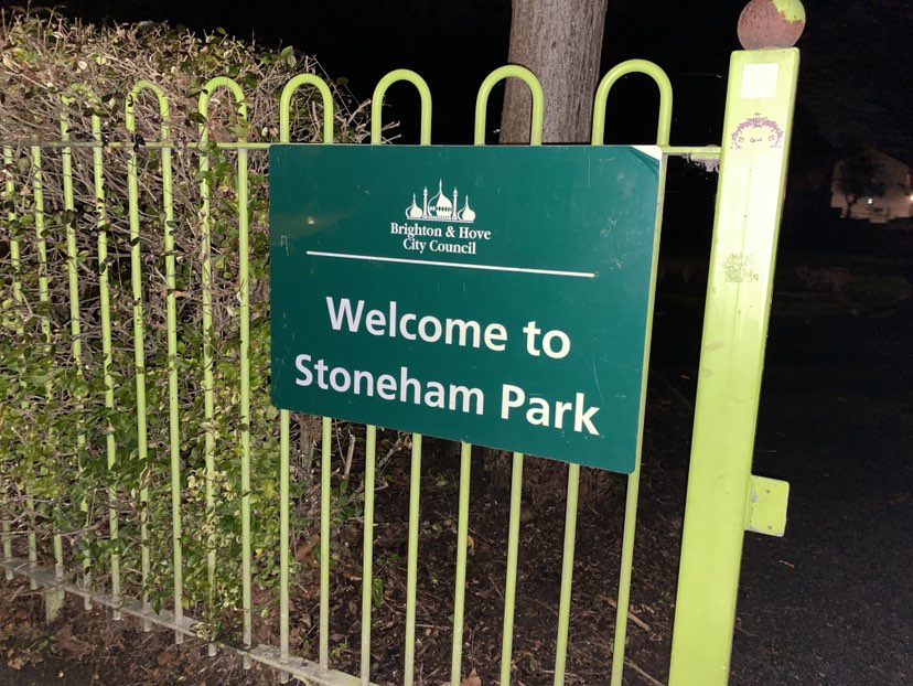 walking near me in Stoneham Park in autumn