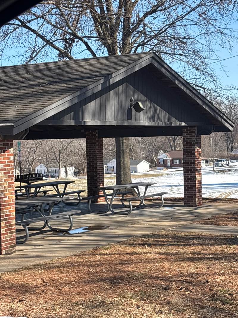 walking near me in Mary Ridge Park in winter