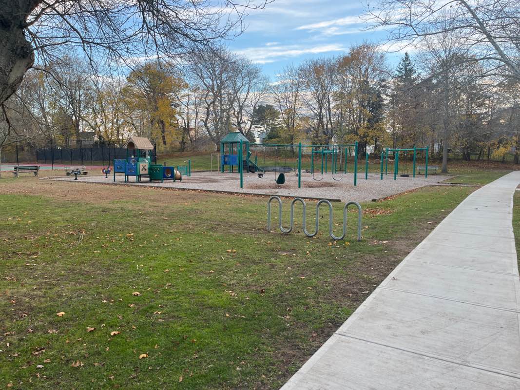 walking near me in Kavanagh Park in autumn
