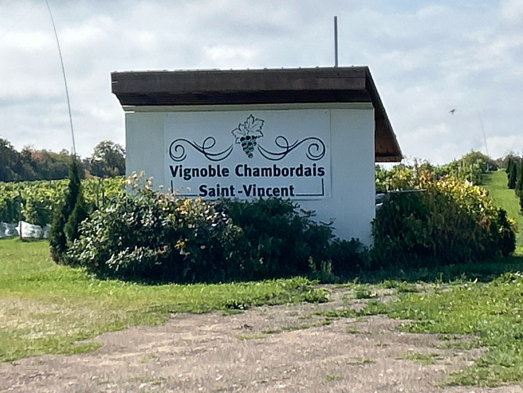 walking near me in Parc Père Claude-Simard in winter