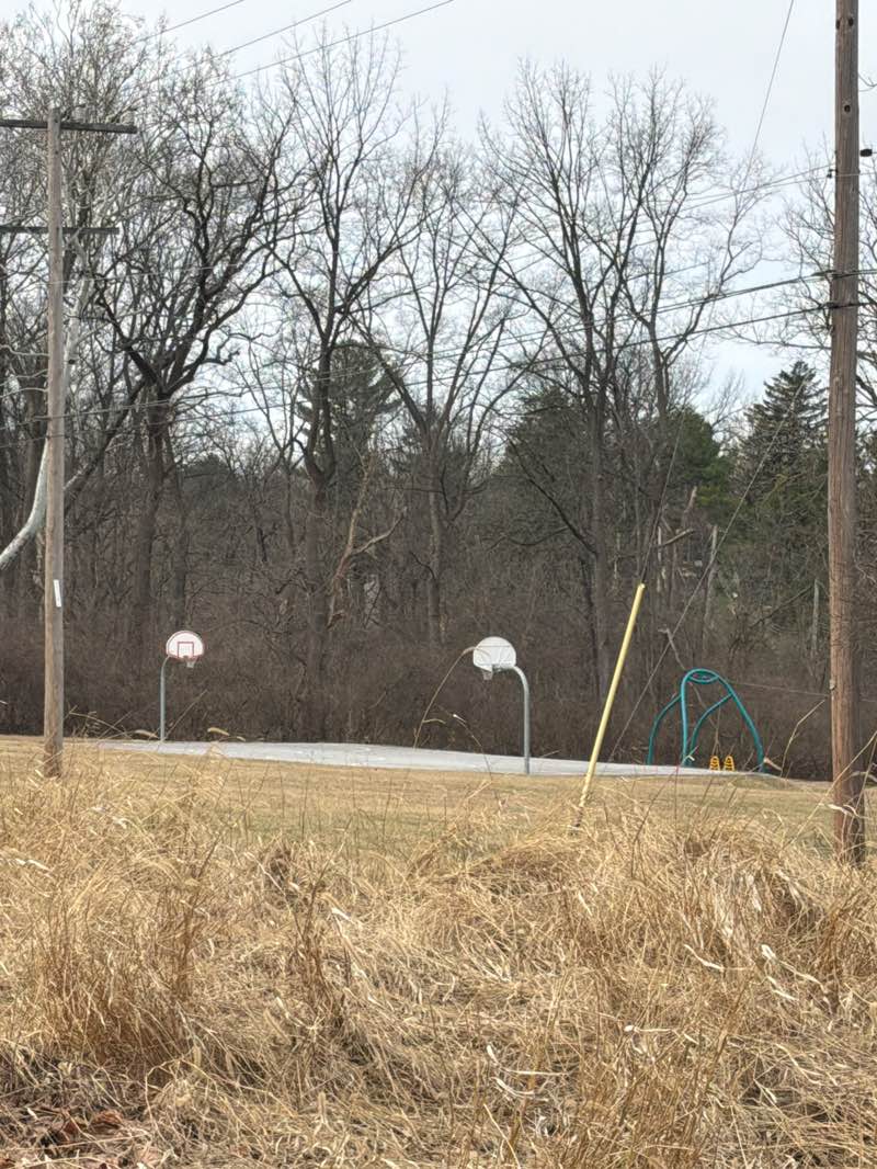 walking near me in Down East Park in spring