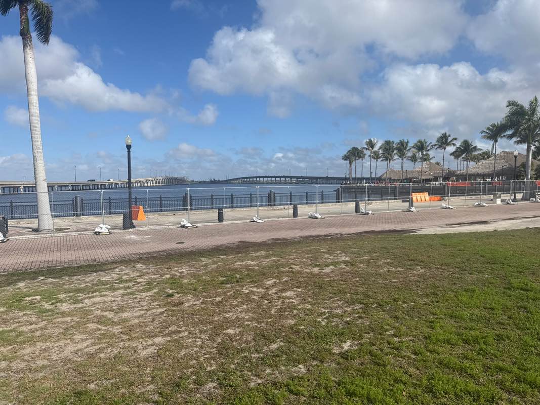 walking near me in Great Lawn in spring