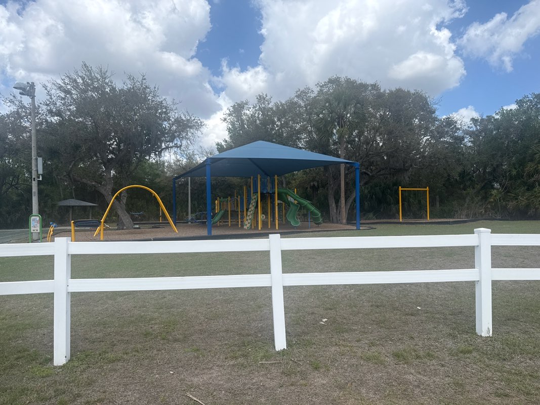 walking near me in Harold Avenue Park in spring