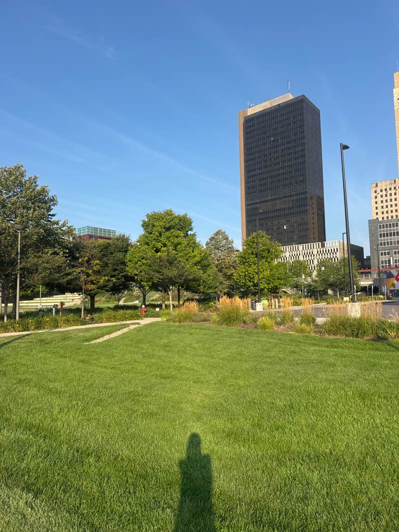 walking near me in Promenade Park in summer