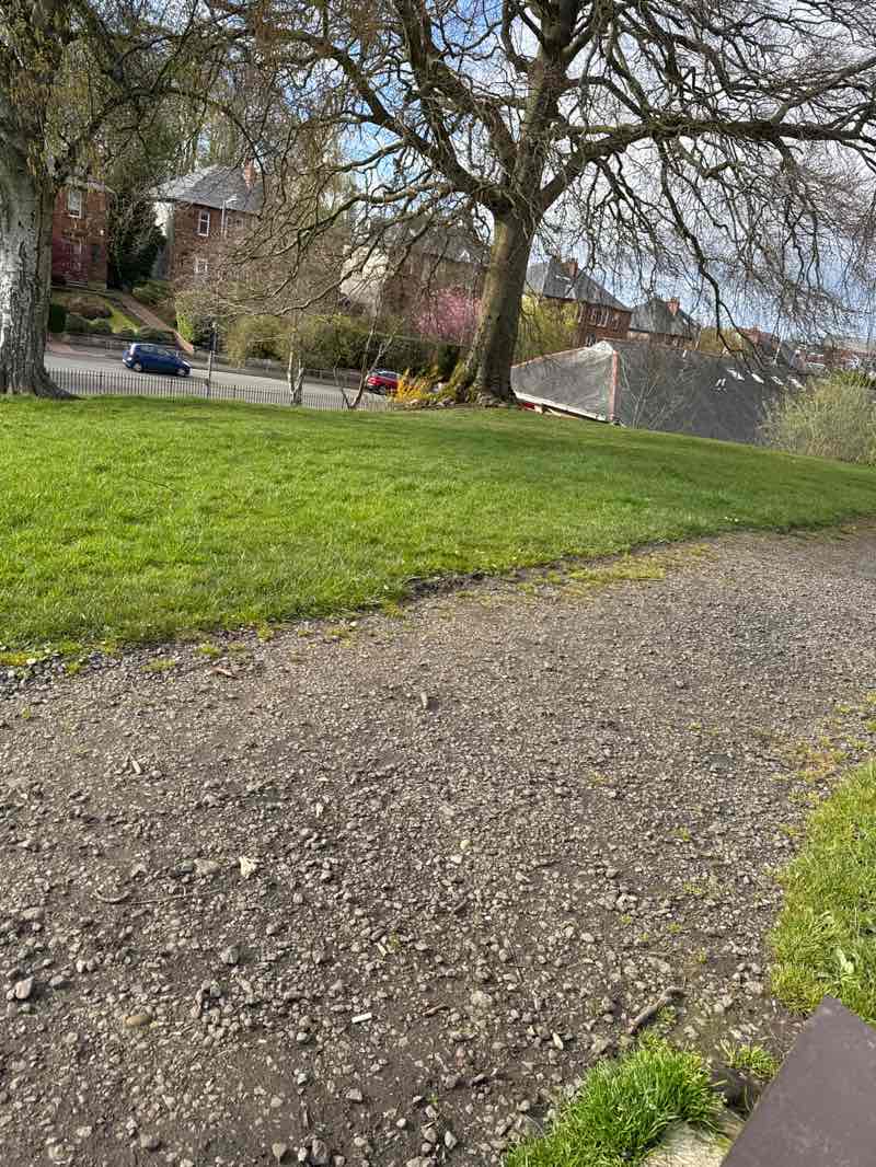 walking near me in Beechgrove Park in spring