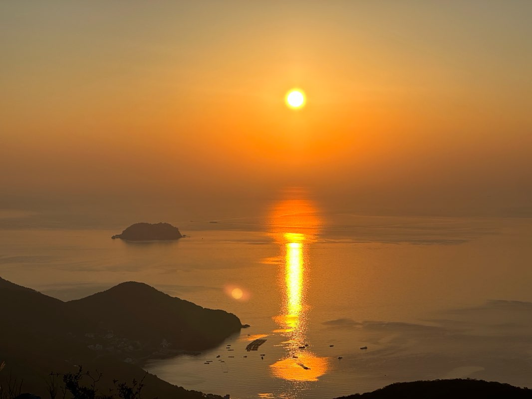 walking near me in Fountain Park in winter