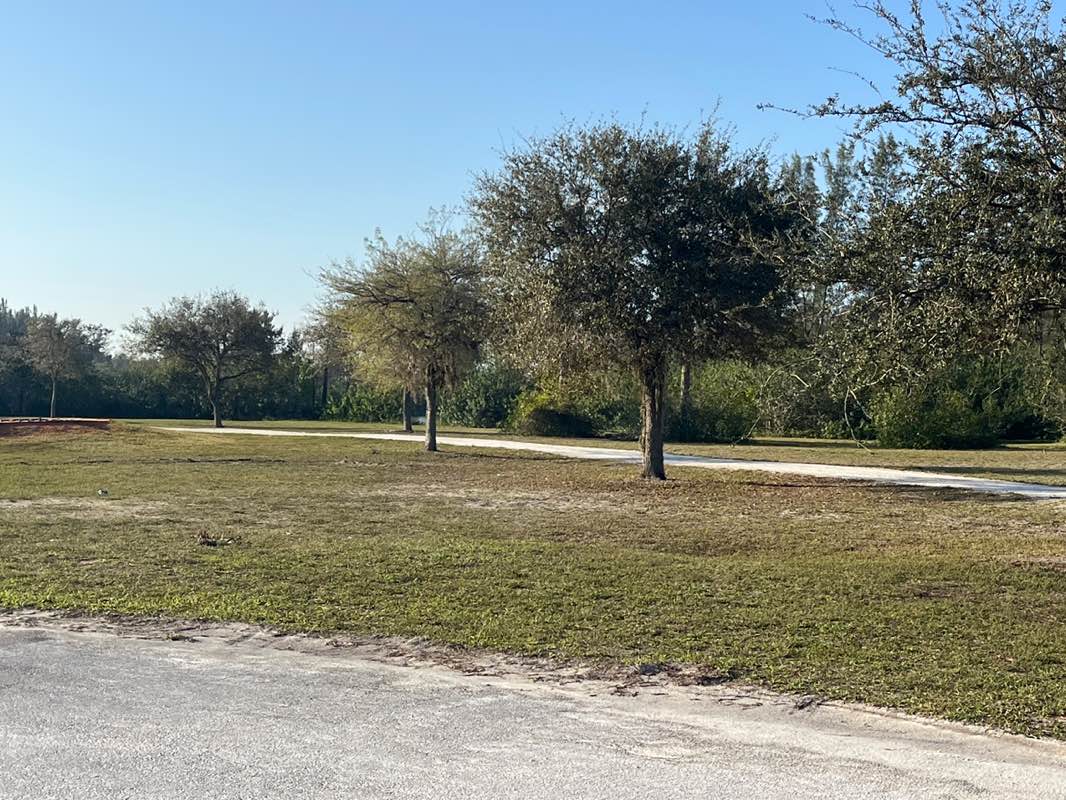walking near me in West Delray Regional Park in winter