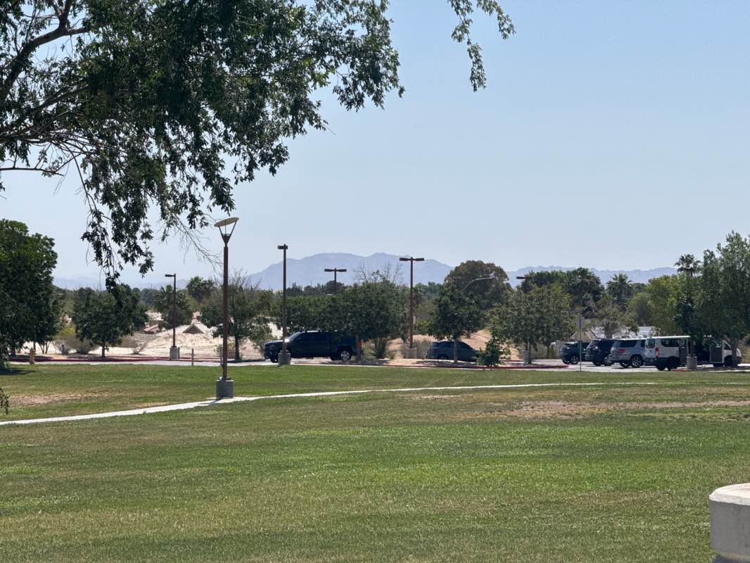walking near me in Centennial Hills Park in summer