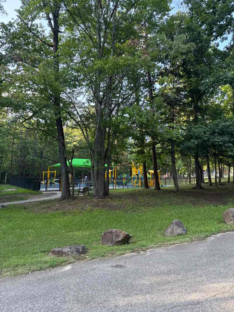 walking near me in Whipporwill Park in summer