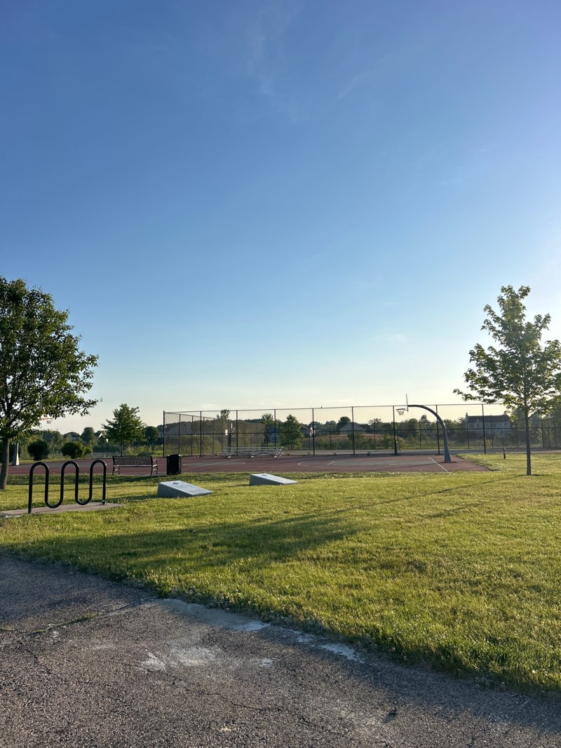 walking near me in Sprenger Park in summer