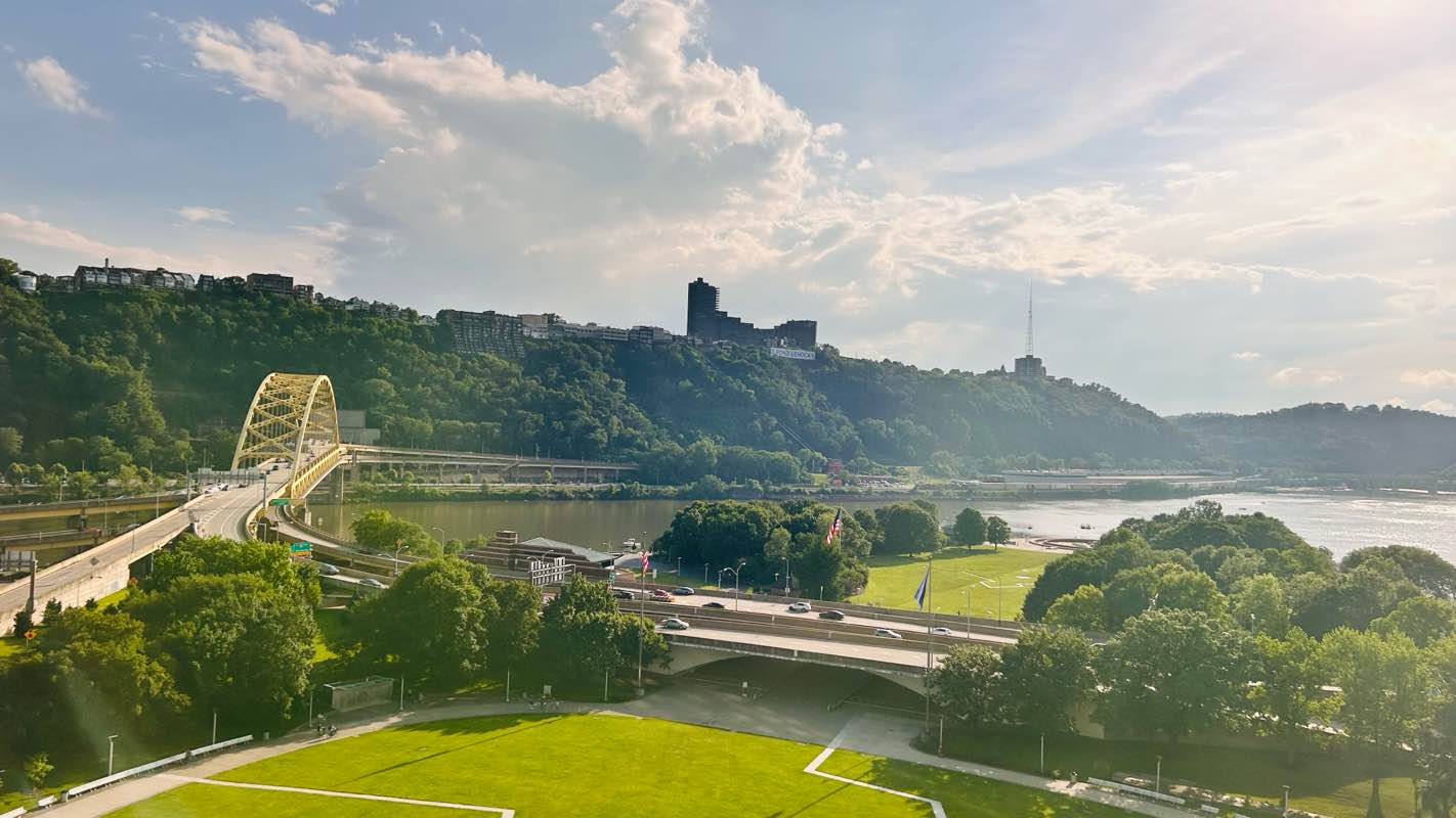 walking near me in Mellon Square in summer