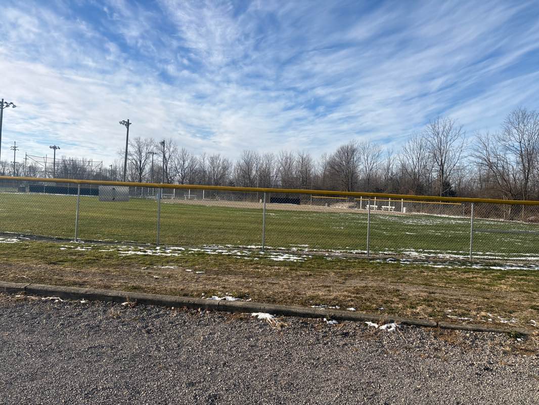 walking near me in Lewis Ratcliff Park in winter