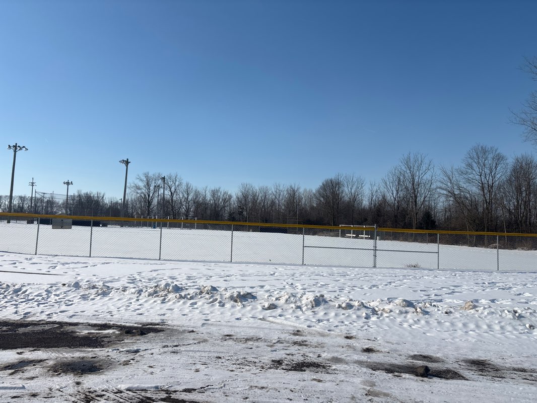 walking near me in Lewis Ratcliff Park in winter