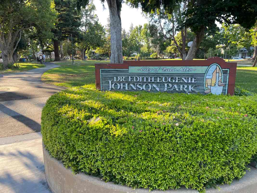 walking near me in Johnson Park in summer