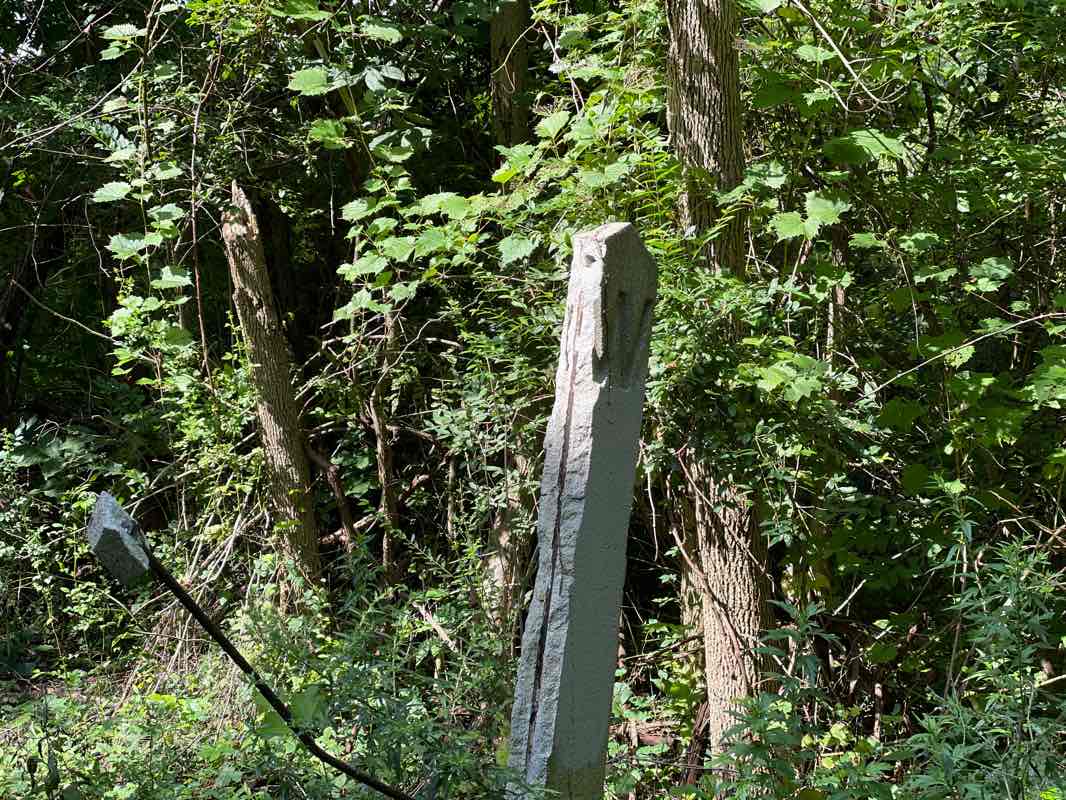 walking near me in Munroe Falls Metropark in winter