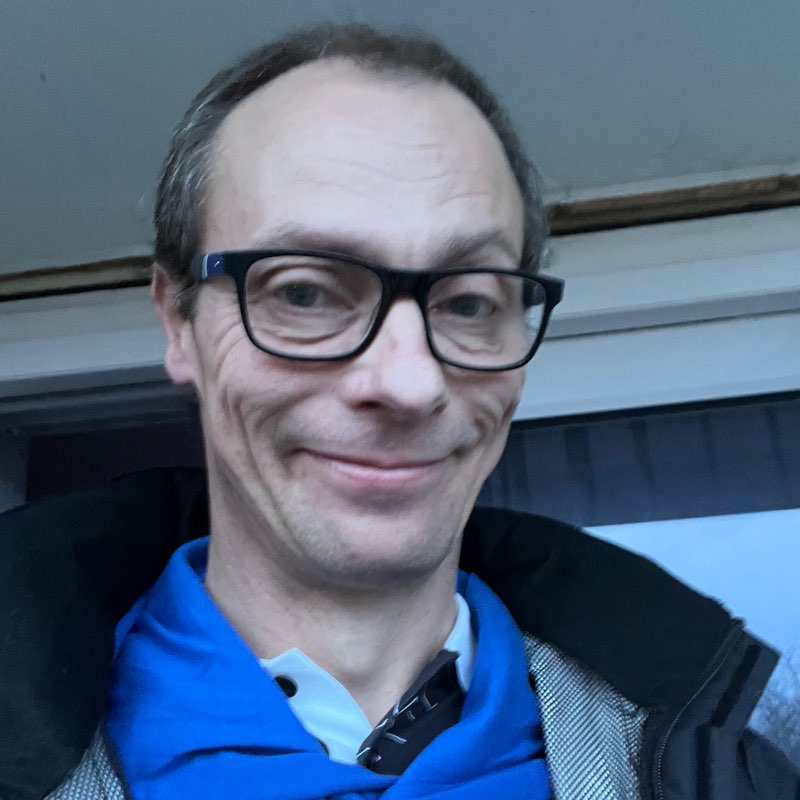 Phil 🏴󠁧󠁢󠁥󠁮󠁧󠁿🇬🇧 profile