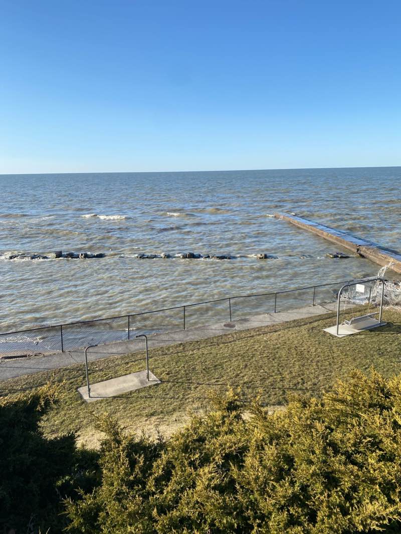 walking near me in Rocky River Park in winter