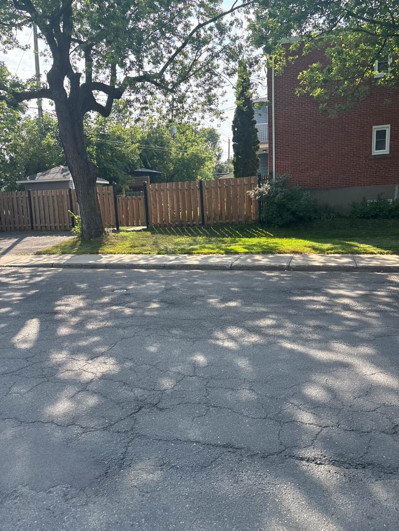 walking near me in Parc du Limousin in autumn