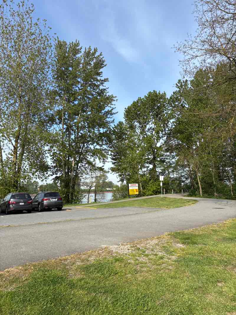 walking near me in Burnaby Fraser Foreshore Park in spring