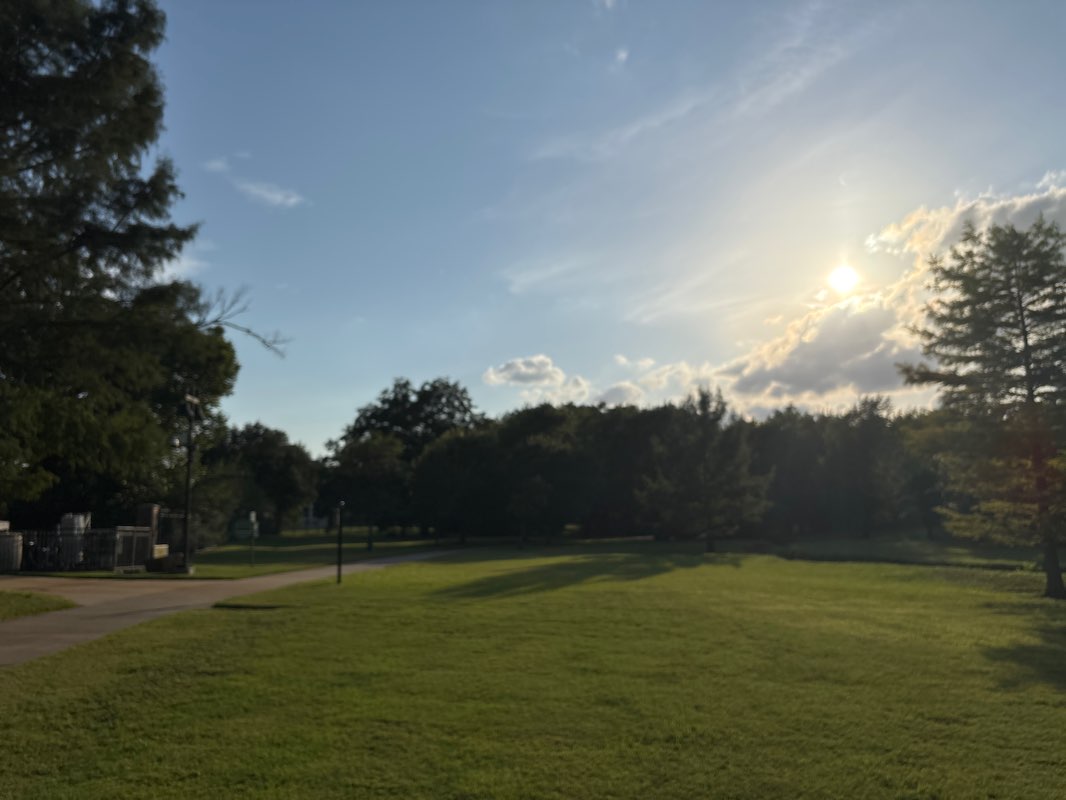 walking near me in Mayor's Hill in autumn