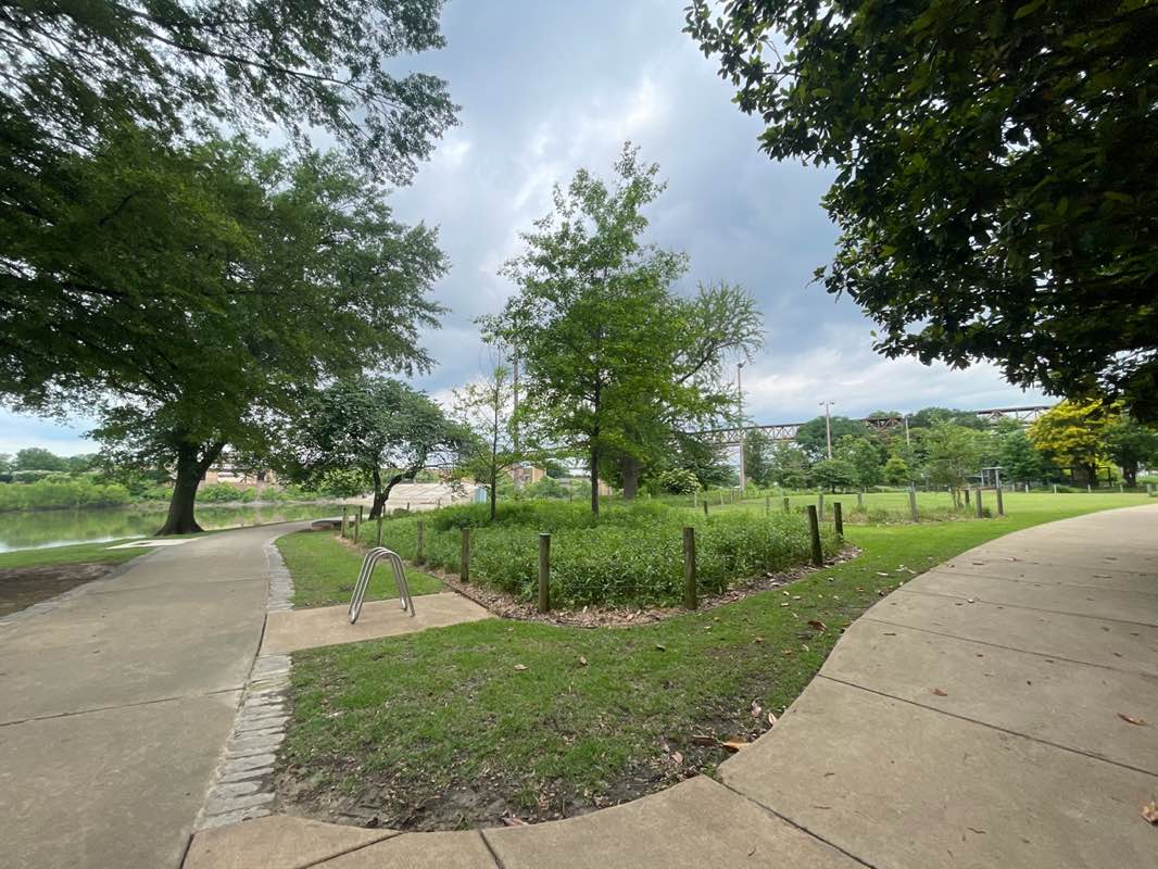 walking near me in Mississippi River Park in spring