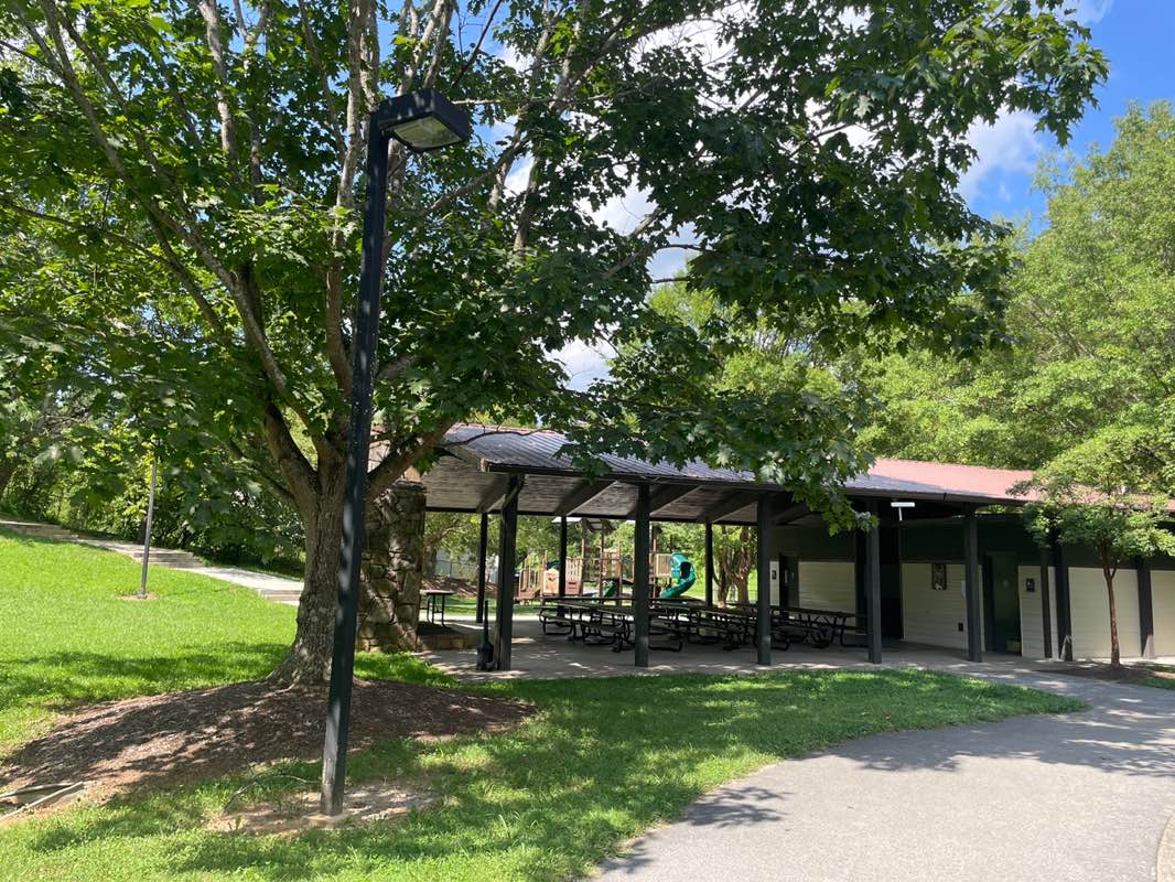 walking near me in Mills Park in autumn