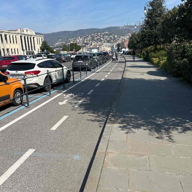 goldenplusroomsts@gmail.com post 1