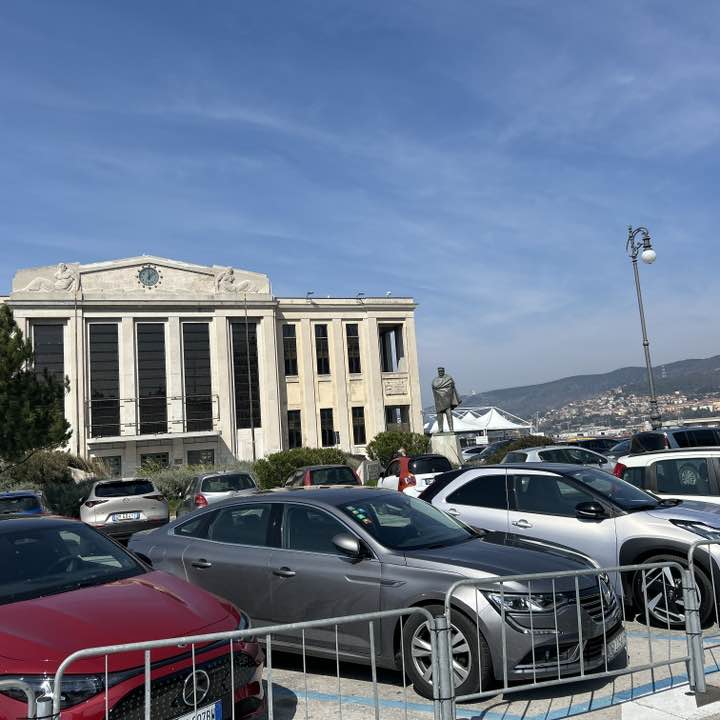 goldenplusroomsts@gmail.com post 1