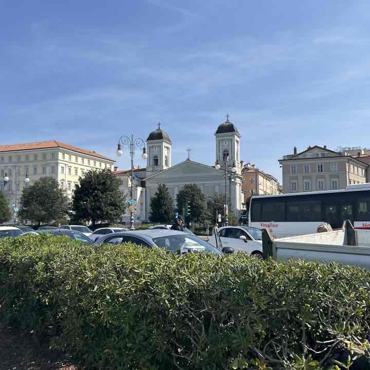 goldenplusroomsts@gmail.com post 3