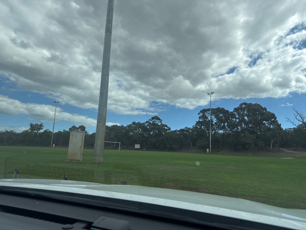 walking near me in Baldivis Reserve in autumn