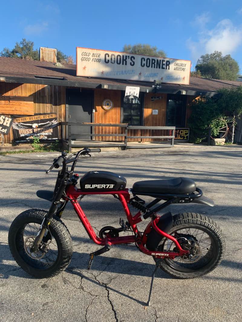 walking near me in Whiting Ranch Wilderenss Park in winter