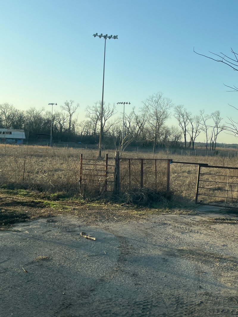 walking near me in Dockery Park in spring