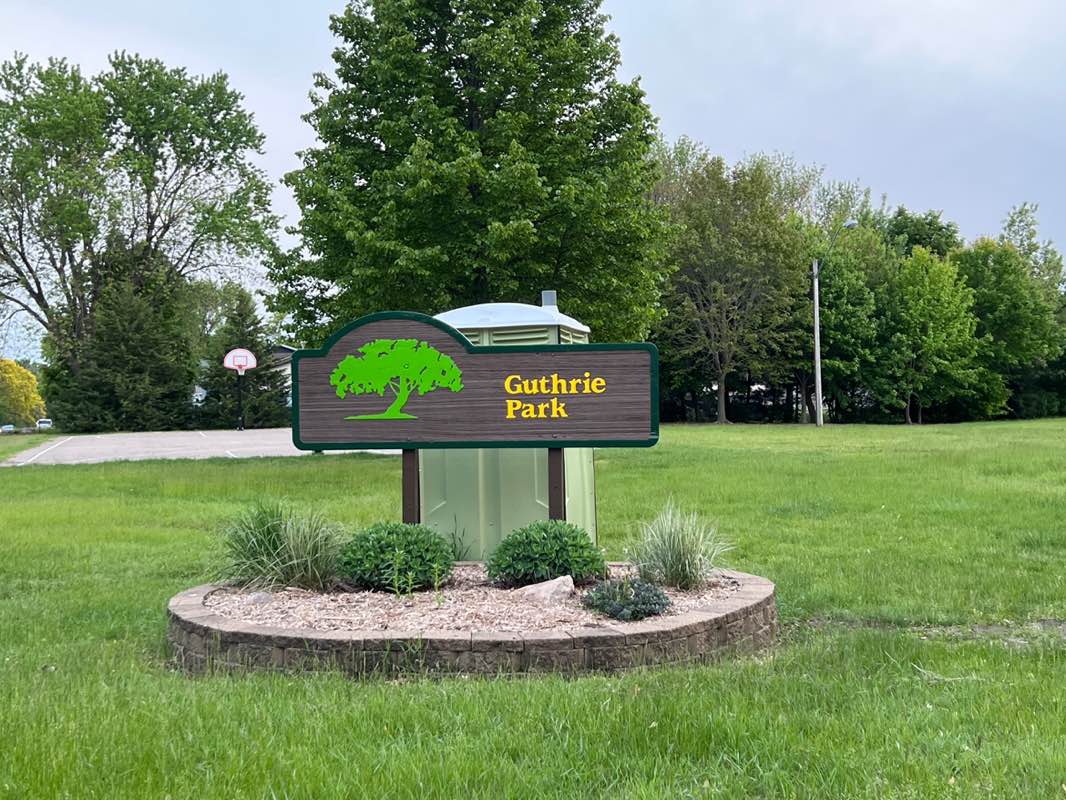 walking near me in Guthrie Park in spring