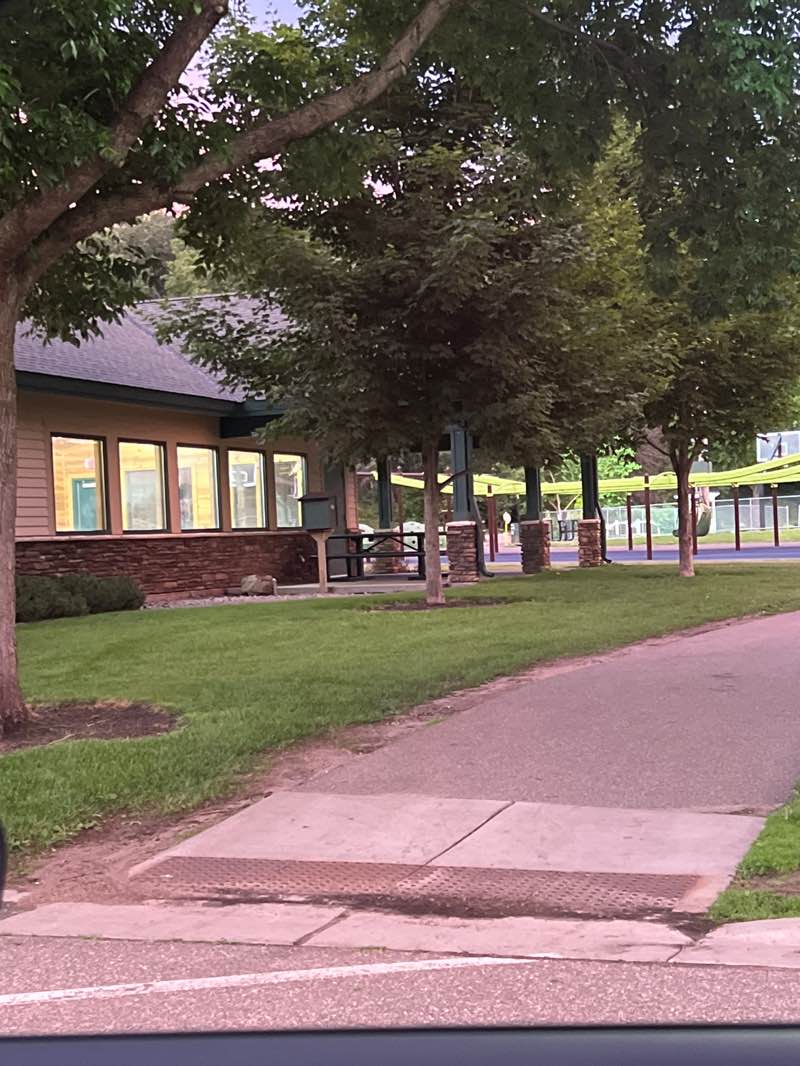 walking near me in Woodridge Park in summer