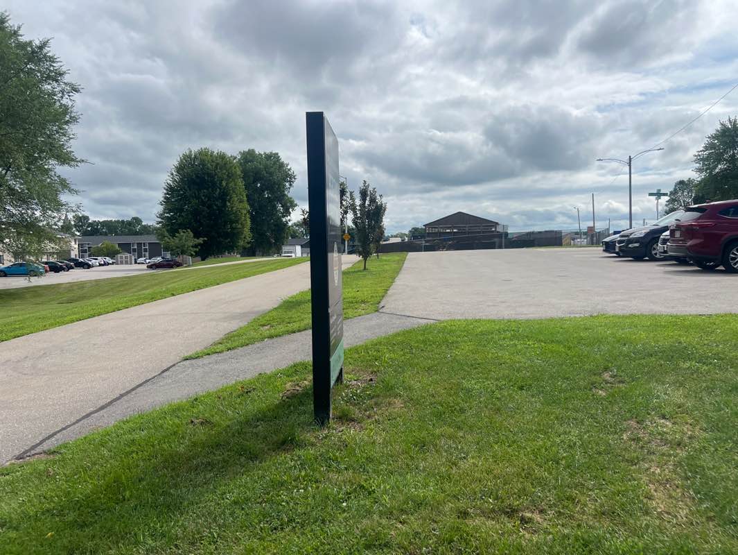 walking near me in La Follette Park in autumn