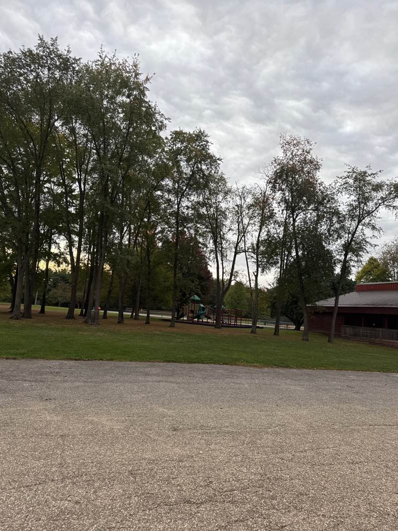 walking near me in Henry Frank Park in autumn