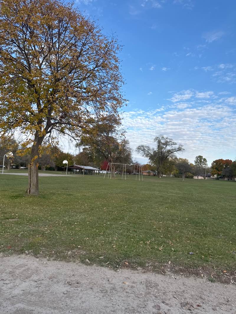 walking near me in Bendix Park in autumn
