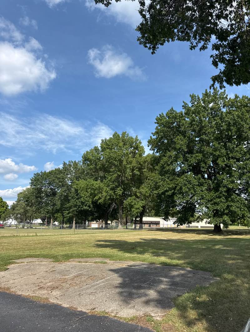 walking near me in Temple Park in autumn