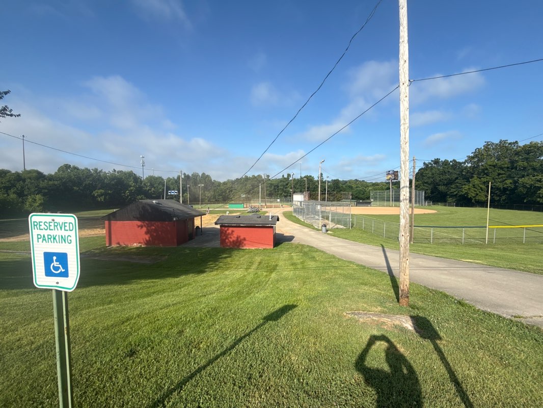 walking near me in Falling Run Park in summer
