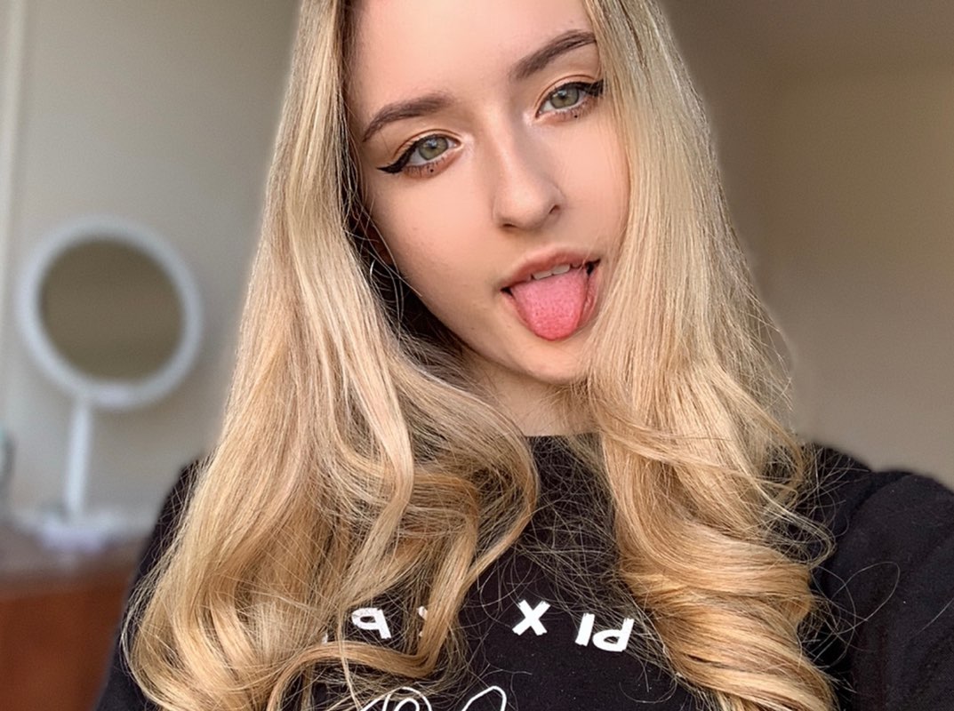 🫐 𝙼𝚊𝚛𝚒𝚊 🫐