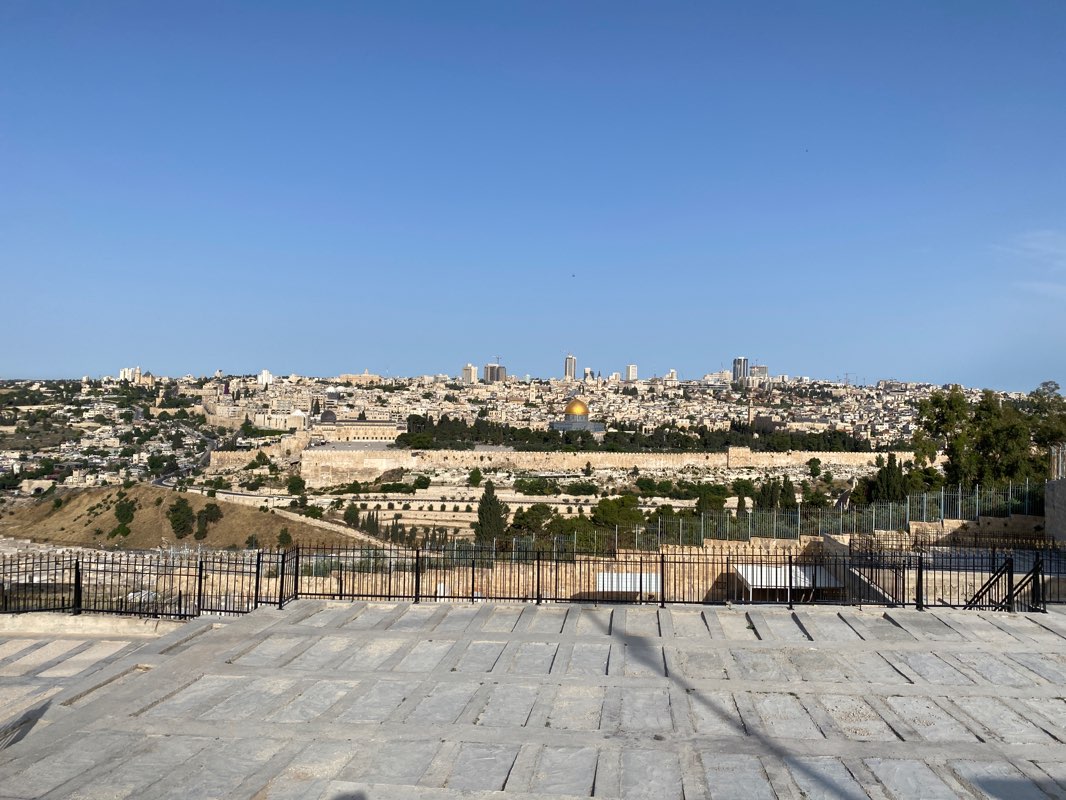 walking near me in גן בוני ירושלים in winter