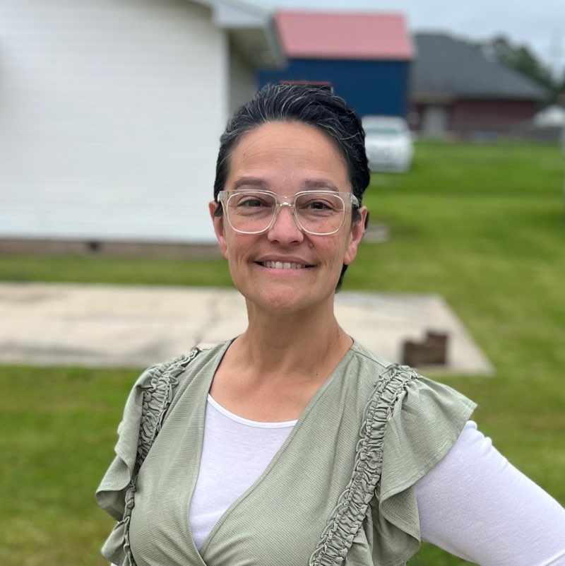 April👩🏻‍🏫💚💜