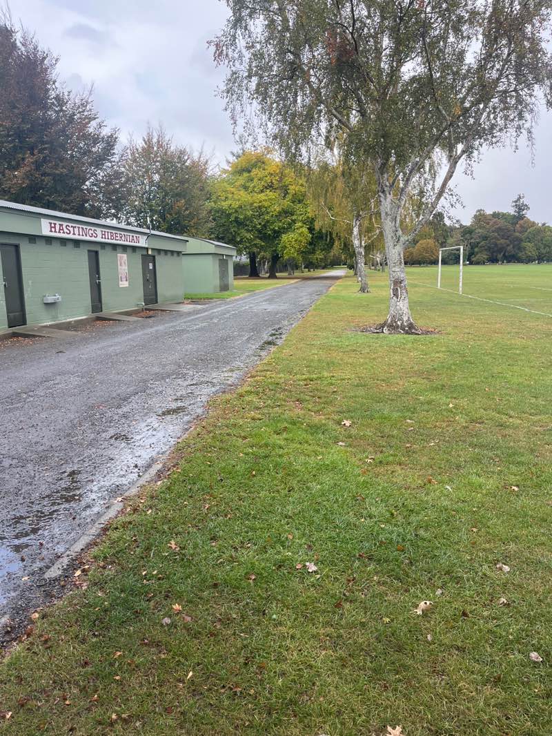 walking near me in Frimley Park in autumn