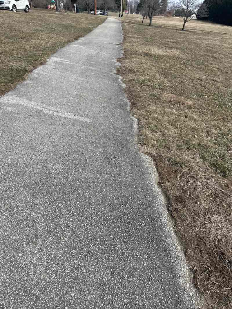 walking near me in Route 401 Open Space in spring