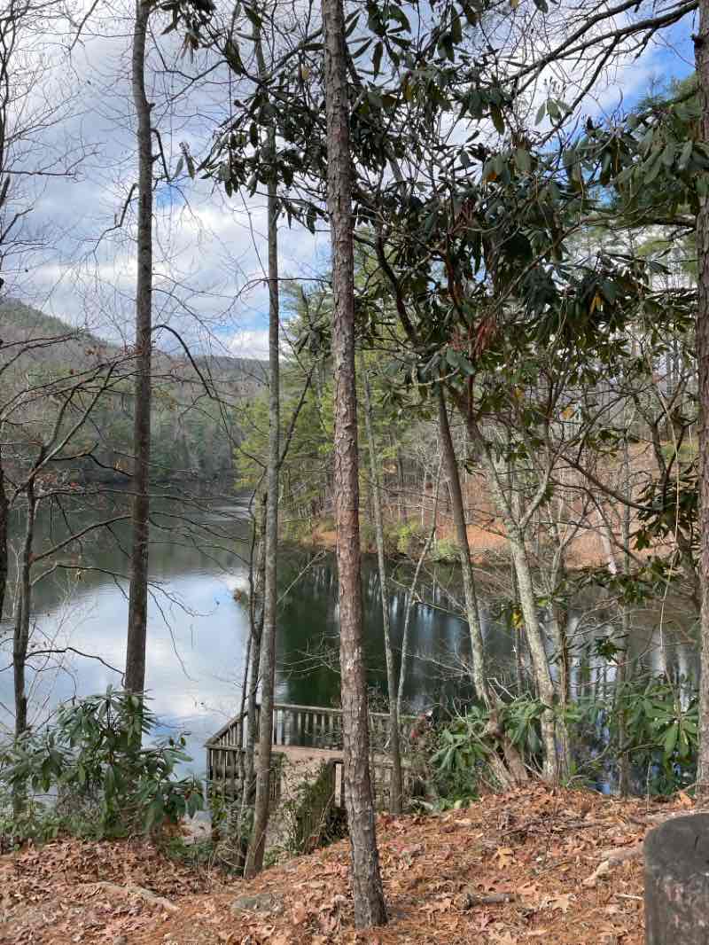 walking near me in Unicoi State Park in autumn