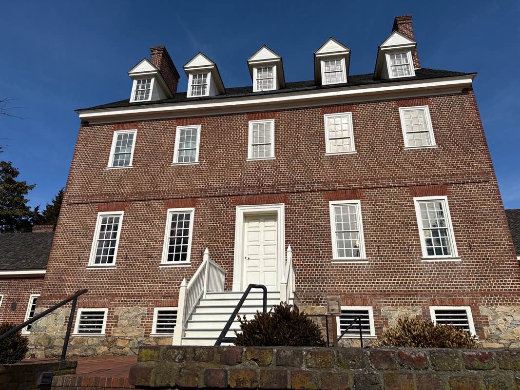 walking near me in Paca Gardens in winter