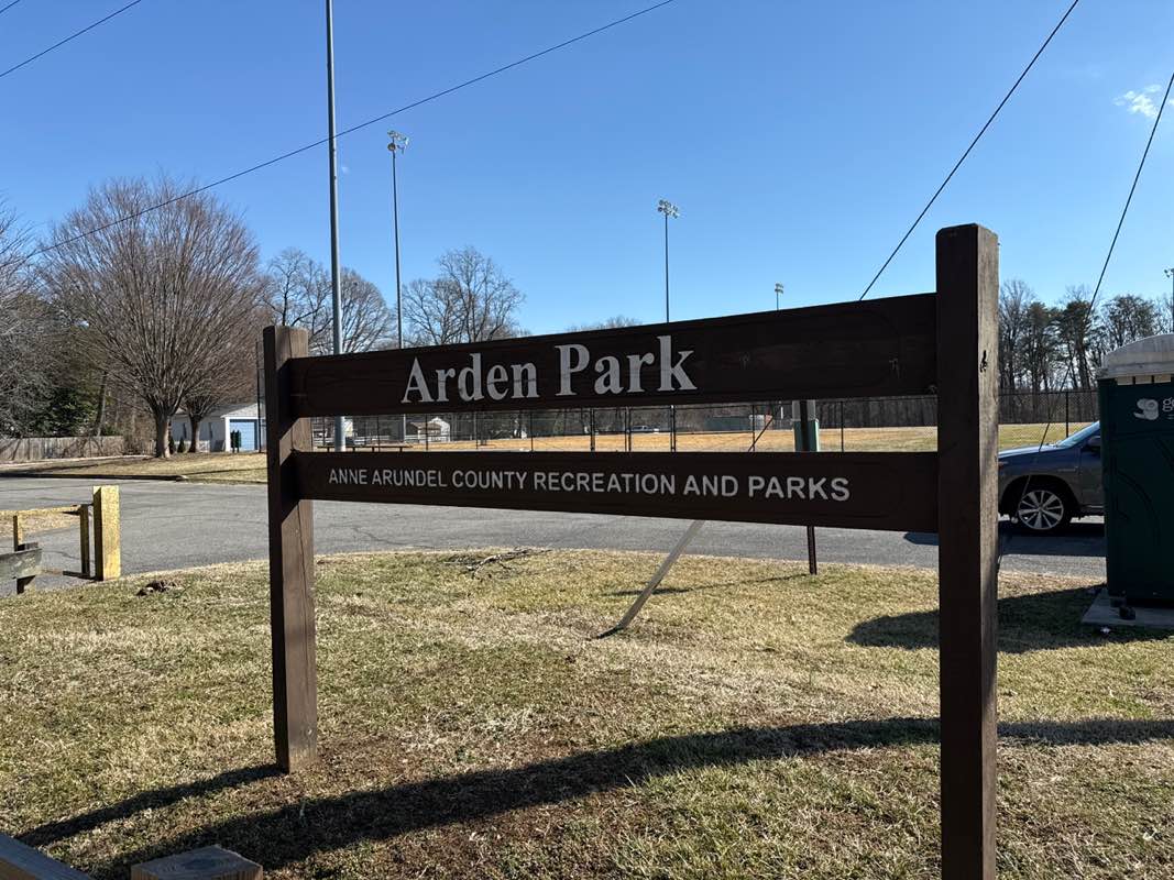 walking near me in Arden Park in spring