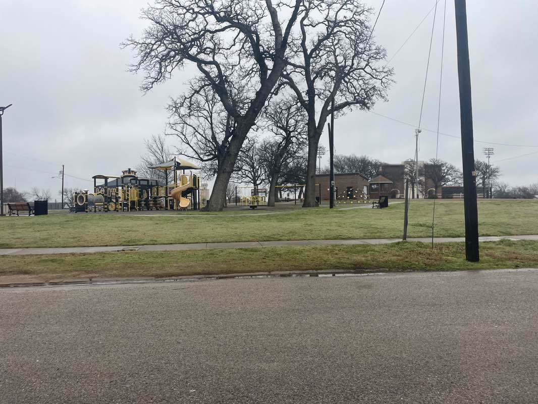 walking near me in Forest Park in winter