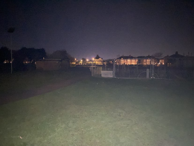 walking near me in Highfield Road Park in spring