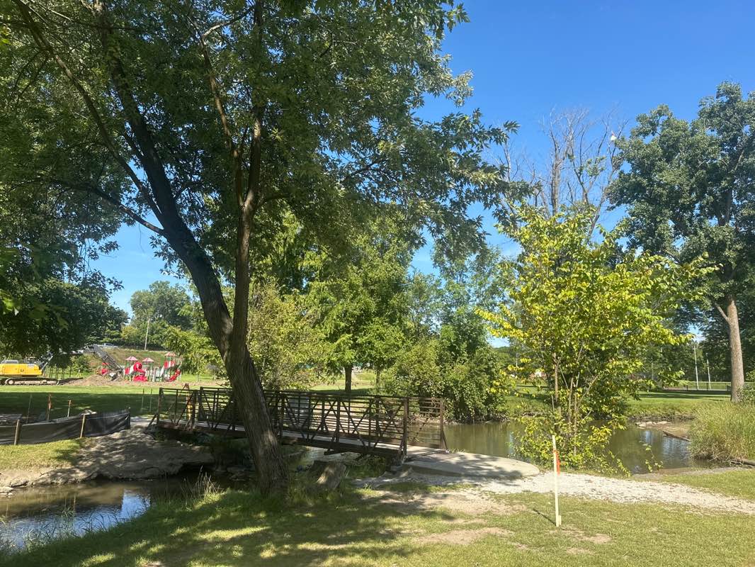 walking near me in Cramton Park in autumn